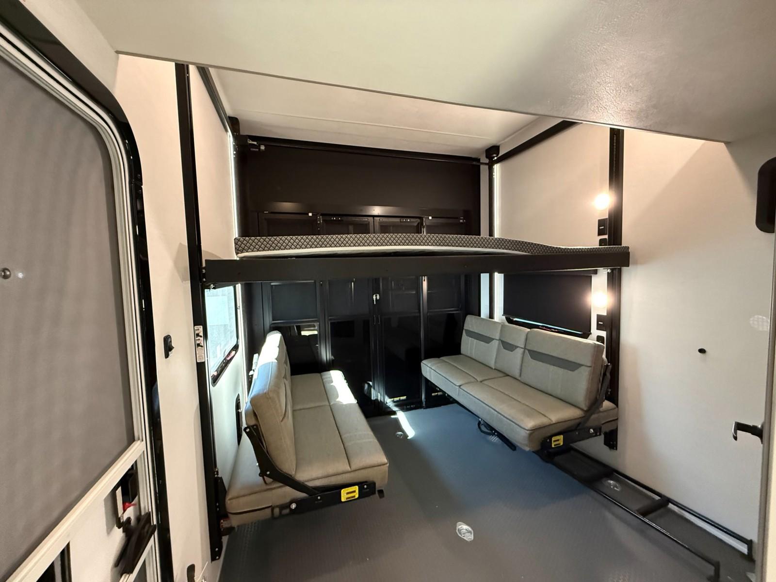 2026 Alliance RV 2026 Alliance RV Valor - thumbnail 33