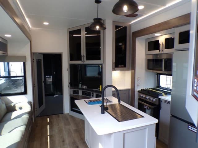 2026 Alliance RV 2026 Alliance RV Valor - thumbnail 14