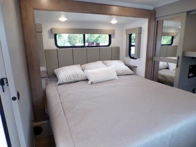 2026 Alliance RV 2026 Alliance RV Valor - thumbnail 35