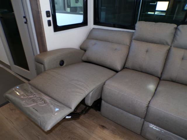 2026 Alliance RV 2026 Alliance RV Valor - thumbnail 27