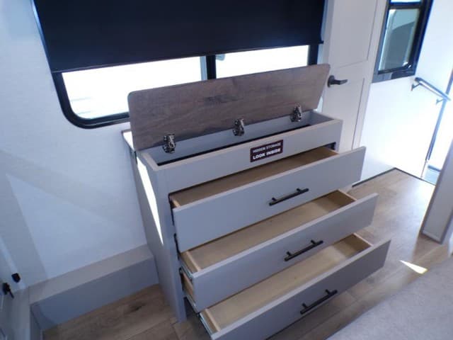 2026 Alliance RV 2026 Alliance RV Valor - thumbnail 60