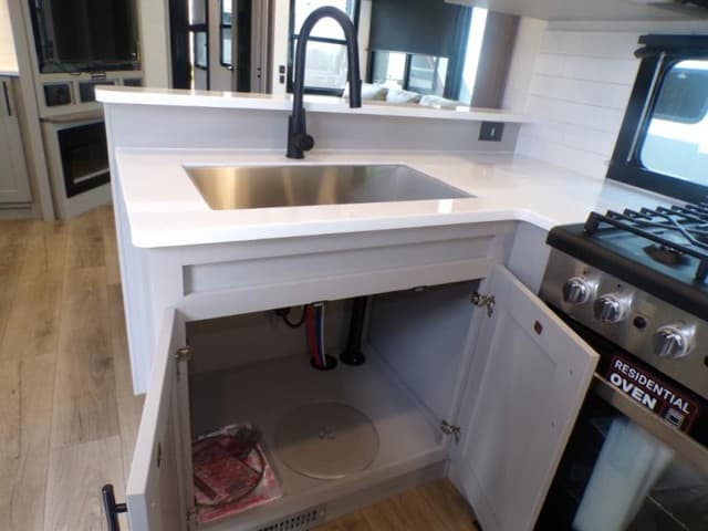 2026 Alliance RV 2026 Alliance RV Valor - thumbnail 30