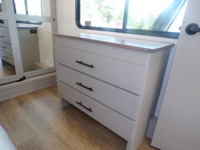 2026 Alliance RV 2026 Alliance RV Valor - thumbnail 45