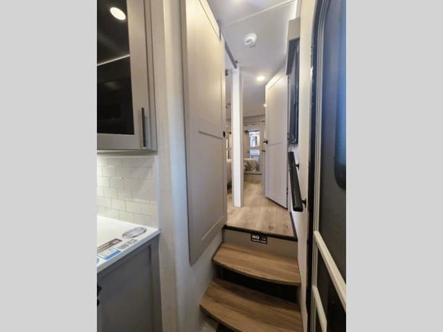 2026 Alliance RV 2026 Alliance RV Valor - thumbnail 11