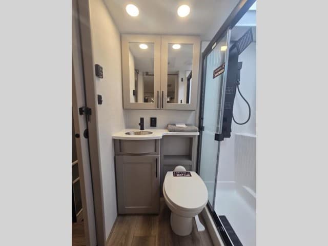 2026 Alliance RV 2026 Alliance RV Valor - thumbnail 13