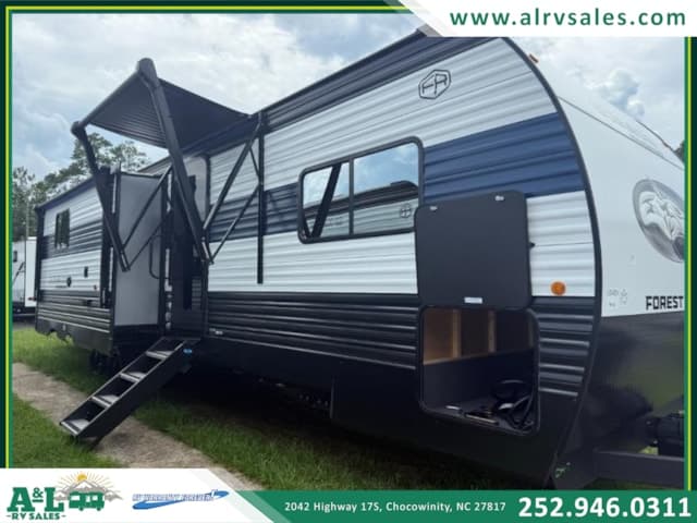 2026 Forest River Cherokee Wolf Den 304SR