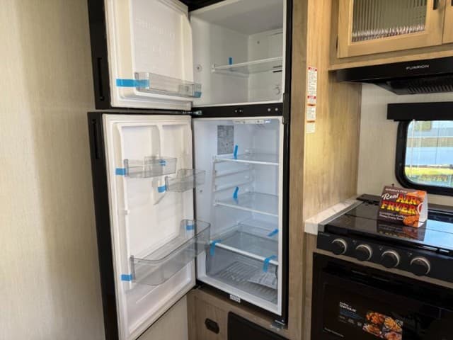 2026 Forest River 2026 Forest River Cherokee Wolf Den - thumbnail 9