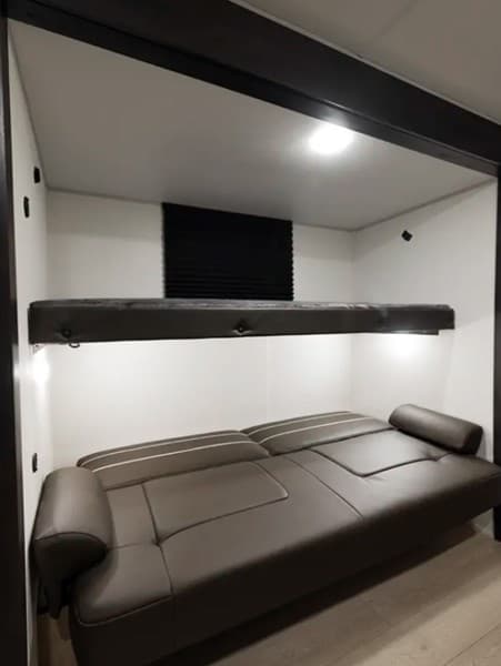 2026 Forest River 2026 Forest River Cherokee Wolf Den - thumbnail 7