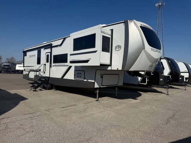 2026 Forest River Wildwood Heritage Glen Elite Series 36FL