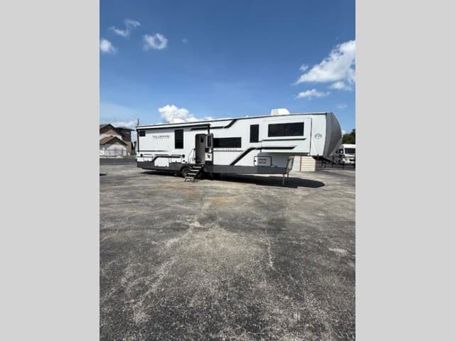 2026 Forest River 2026 Forest River Wildwood Heritage Glen Elite Series - thumbnail 3