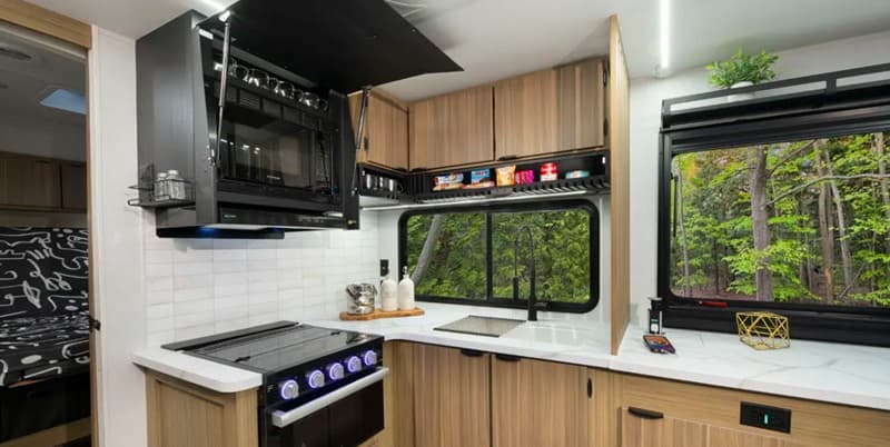 2026 Forest River 2026 Forest River Wildwood X-Lite - thumbnail 3