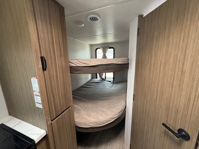 2026 Forest River 2026 Forest River Wildwood FSX - thumbnail 12