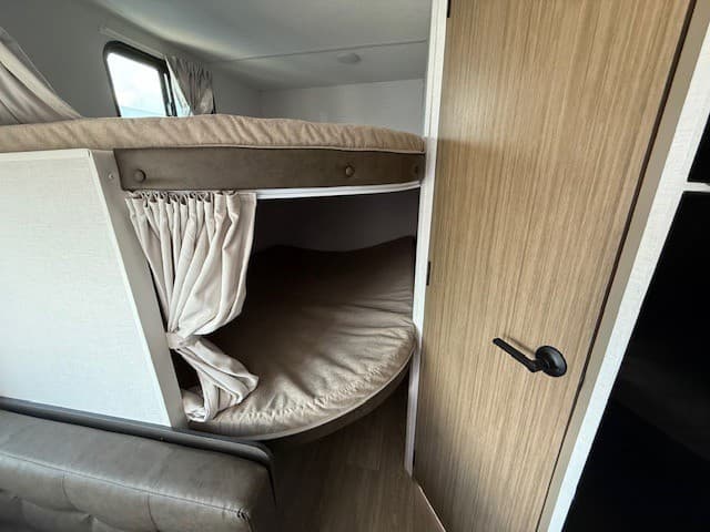 2026 Forest River 2026 Forest River Wildwood FSX - thumbnail 13