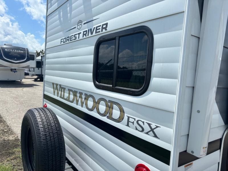 2026 Forest River 2026 Forest River Wildwood FSX - thumbnail 6