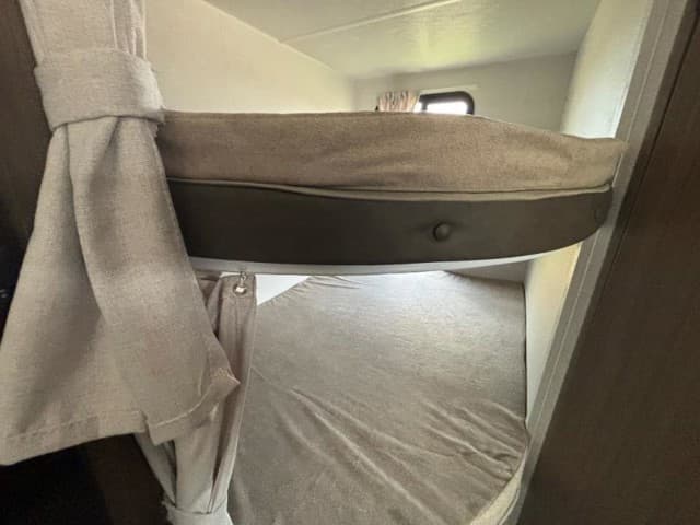 2026 Forest River 2026 Forest River Wildwood FSX - thumbnail 14