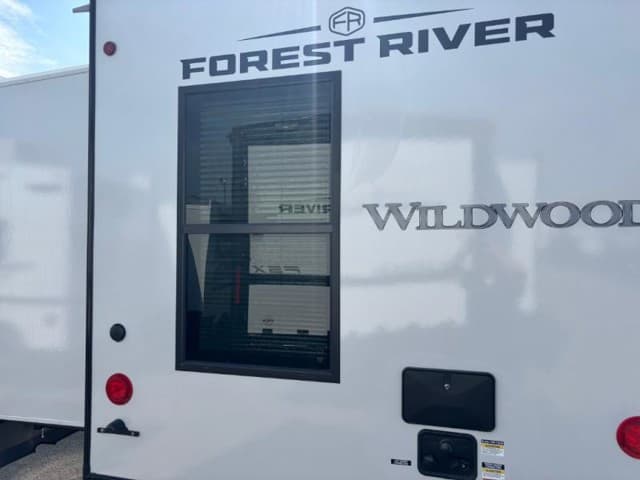 2026 Forest River 2026 Forest River Wildwood Heritage Glen - thumbnail 5