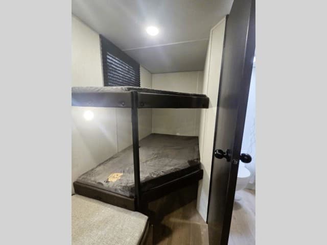 2026 Forest River 2026 Forest River Cherokee Wolf Pup - thumbnail 9