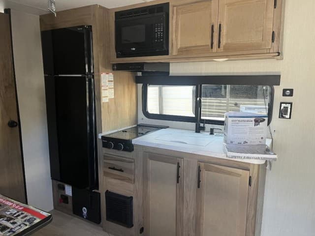 2025 Forest River 2025 Forest River Cherokee Wolf Pup - thumbnail 10