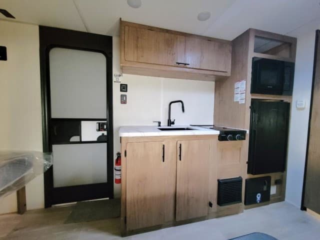 2025 Forest River 2025 Forest River Cherokee Wolf Pup - thumbnail 10