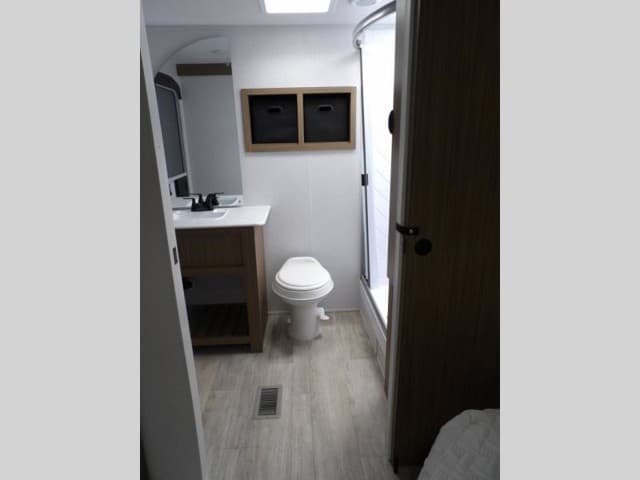 2025 Forest River 2025 Forest River Wildwood X-Lite - thumbnail 24