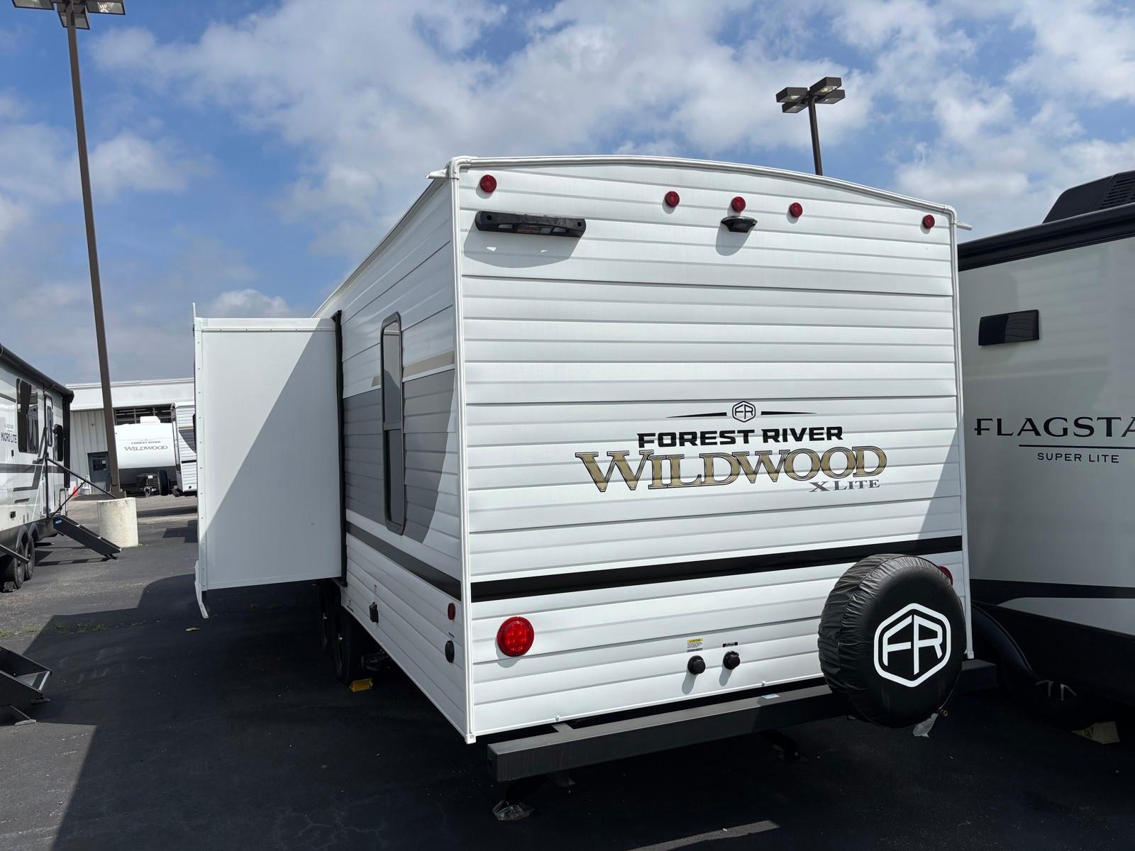 2026 Forest River 2026 Forest River Wildwood X-Lite - thumbnail 5