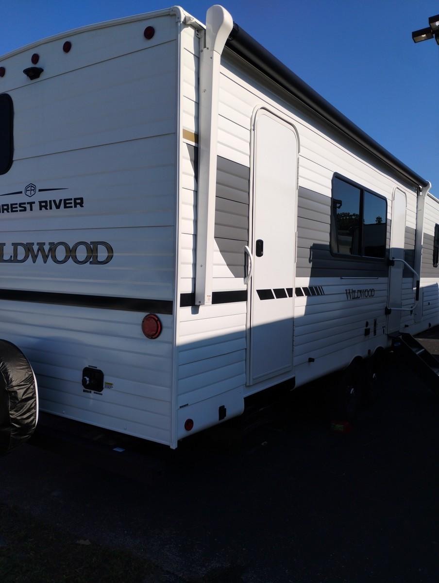 2027 Forest River 2027 Forest River Wildwood - thumbnail 6