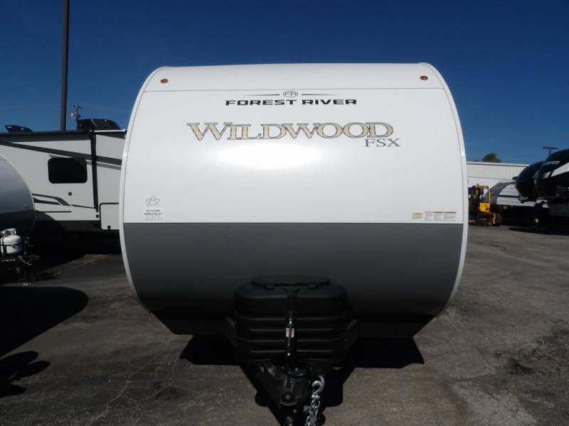 2026 Forest River 2026 Forest River Wildwood Fsx Toy Hauler - thumbnail 6