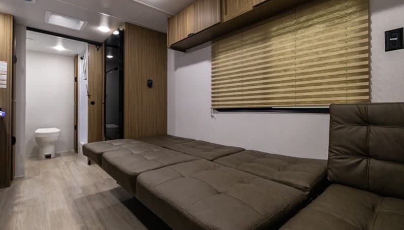 2026 Forest River 2026 Forest River Wildwood FSX - thumbnail 4