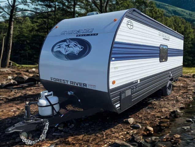 2025 Forest River 2025 Forest River Cherokee Wolf PUP Limited - thumbnail 4