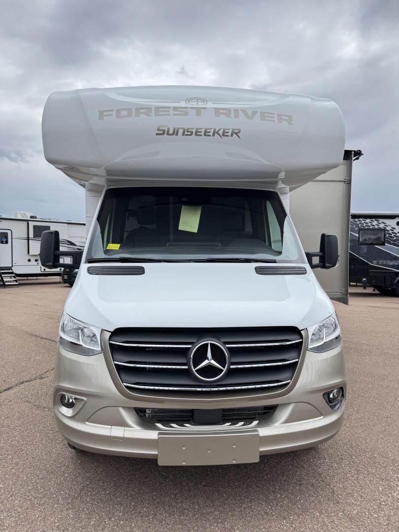 2025 Forest River RV 2025 Forest River RV Sunseeker - image 1