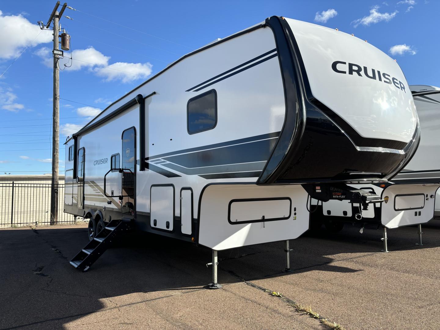 2025 Keystone RV 2025 Keystone RV Cruiser - image 1