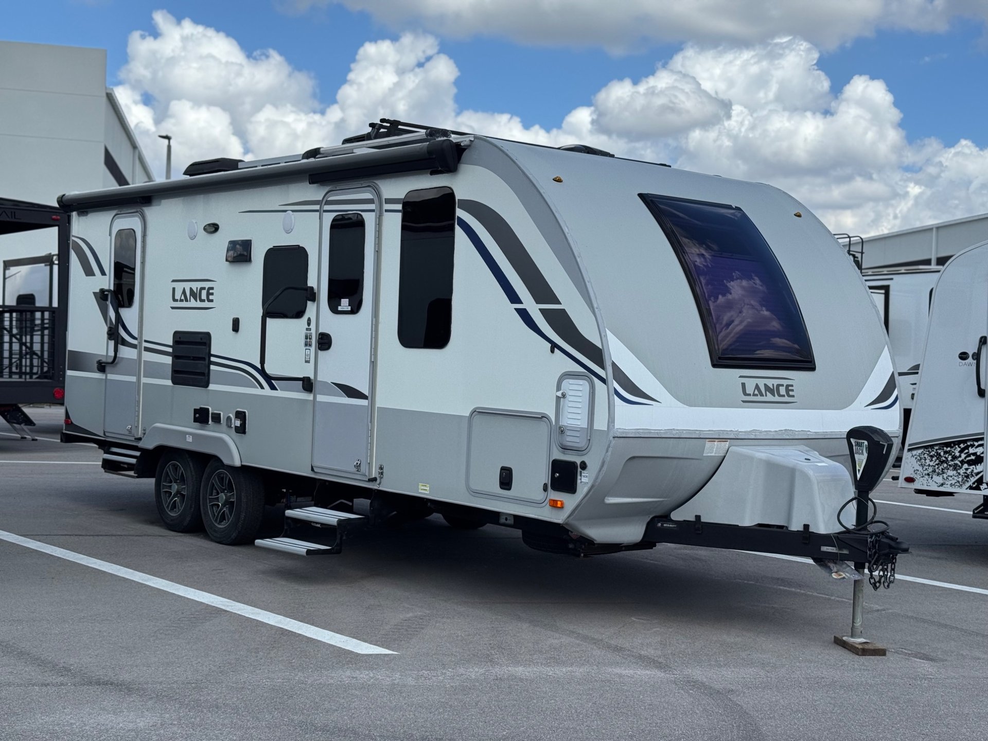 2021 Lance 2021 Lance Lance - image 1