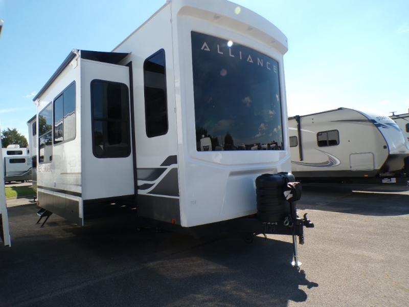 2026 Alliance RV 2026 Alliance RV Benchmark - image 1