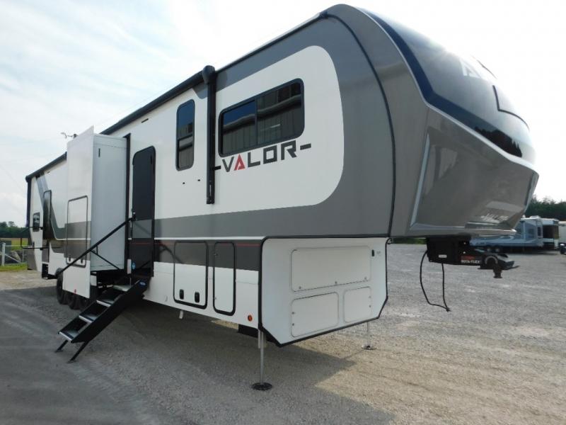 2025 Alliance RV 2025 Alliance RV Valor - image 1