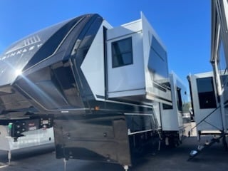 2026 Brinkley RV 2026 Brinkley RV Model G - image 1
