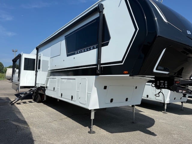 2026 Brinkley RV 2026 Brinkley RV Model Z - image 1