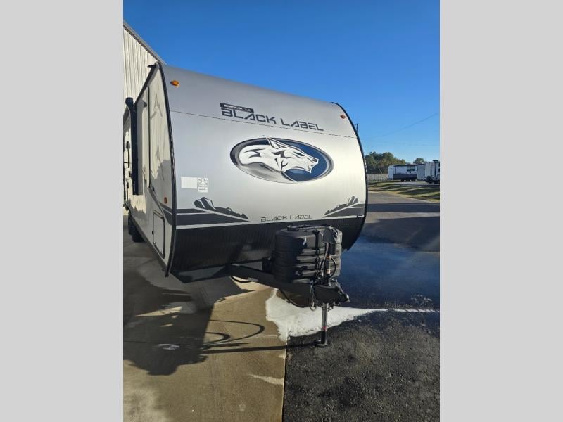 2024 Forest River 2024 Forest River Cherokee Grey Wolf Black Label - image 1