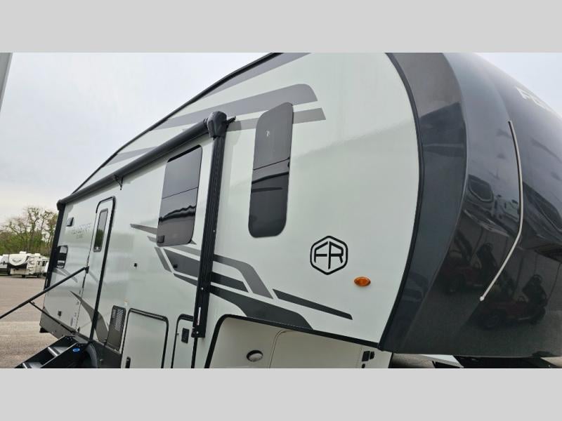 2025 Forest River 2025 Forest River Flagstaff Classic - image 1