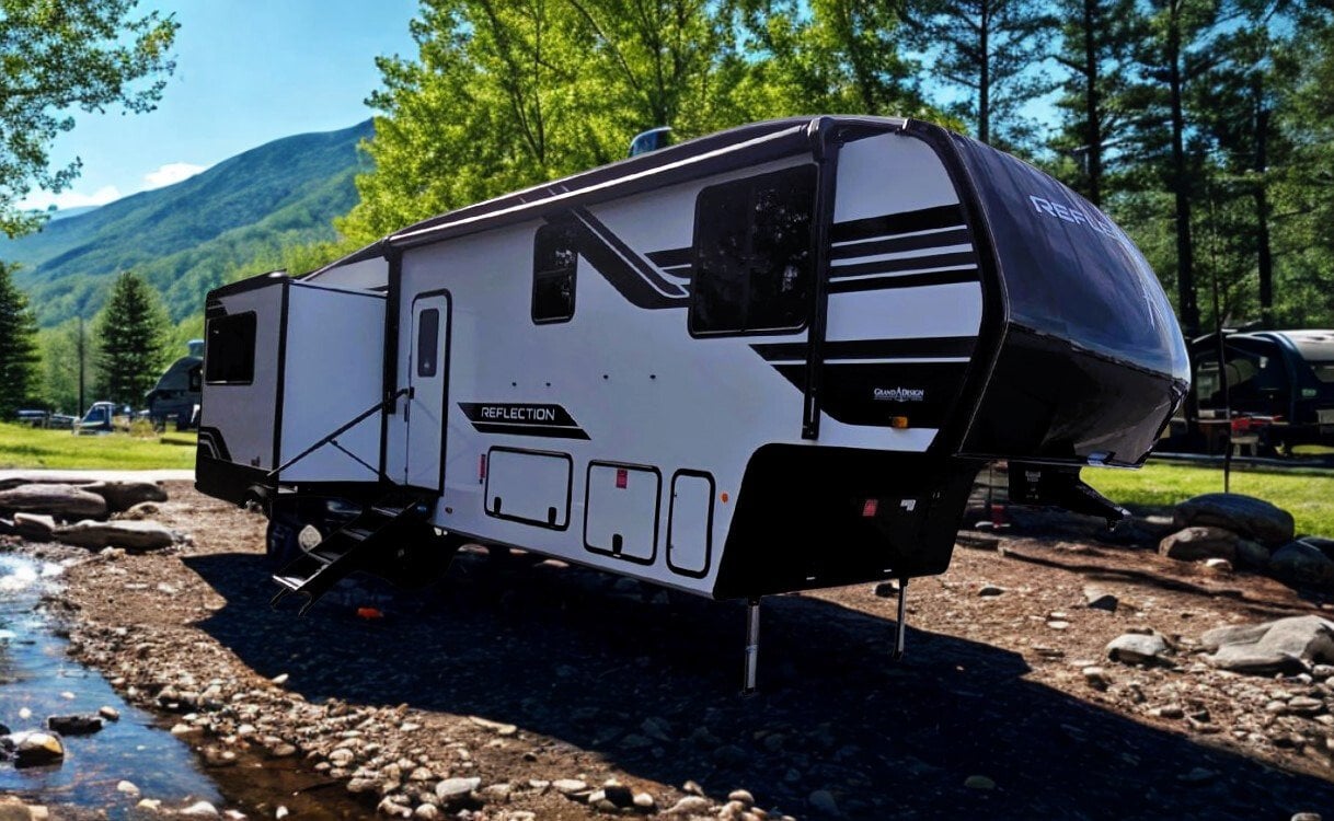 2026 Grand Design 2026 Grand Design Reflection - image 1