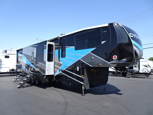 2022 Heartland 2022 Heartland Cyclone - image 1