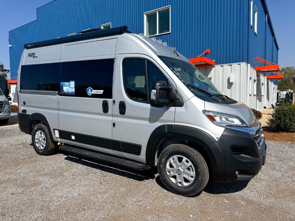 2026 Thor Motor Coach 2026 Thor Motor Coach Rize - image 1