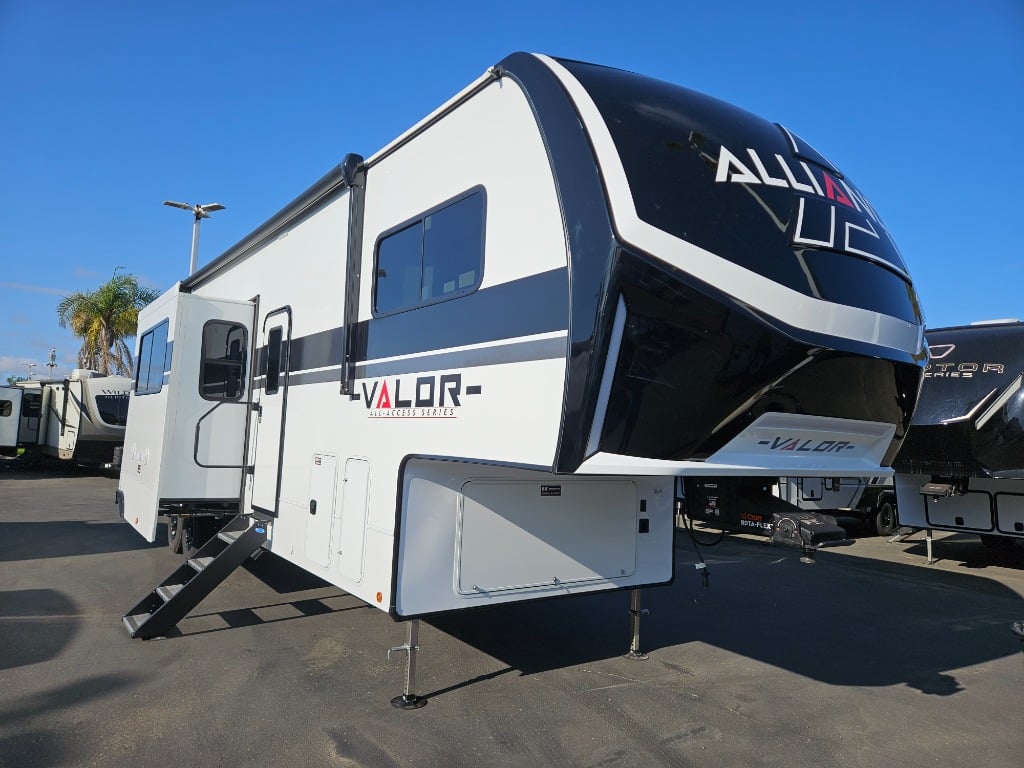 2026 Alliance RV 2026 Alliance RV Valor - image 1