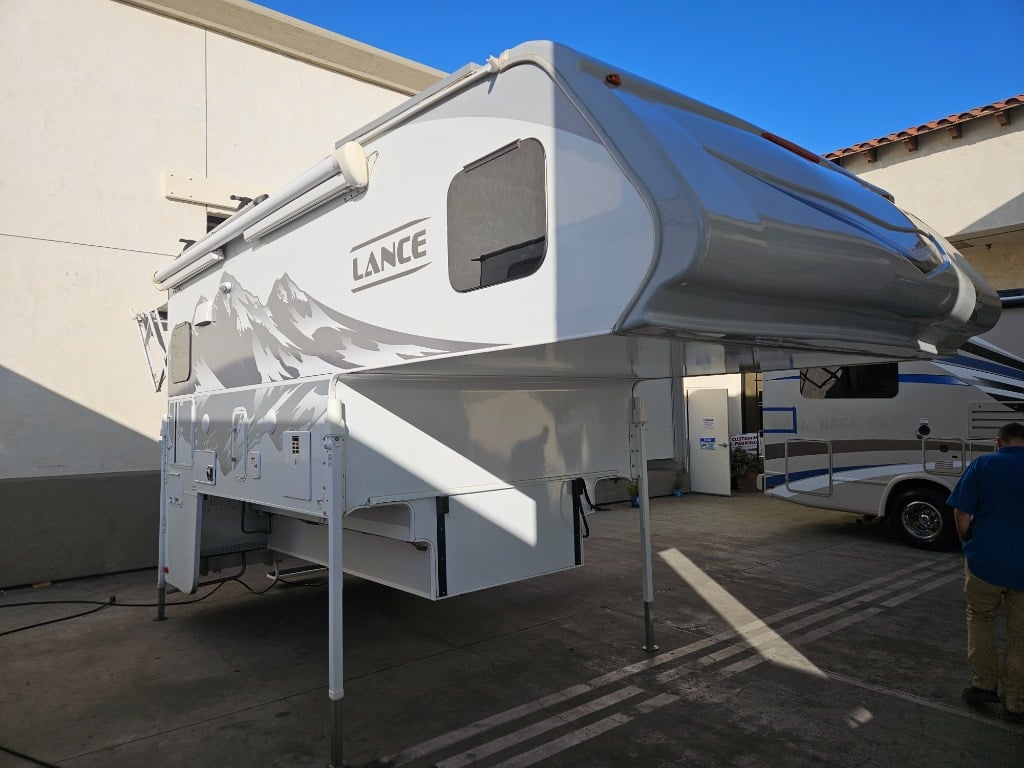 2021 Lance 2021 Lance Lance - image 1