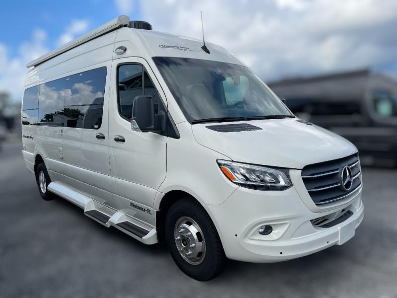 2024 Pleasure-Way 2024 Pleasure-Way Plateau - image 1