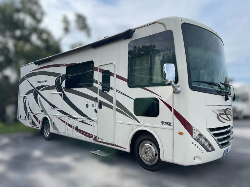 2019 Thor Motor Coach 2019 Thor Motor Coach Hurricane - image 1
