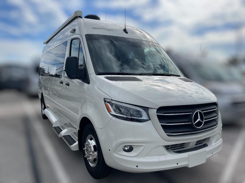 2025 Pleasure-Way 2025 Pleasure-Way Plateau - image 1