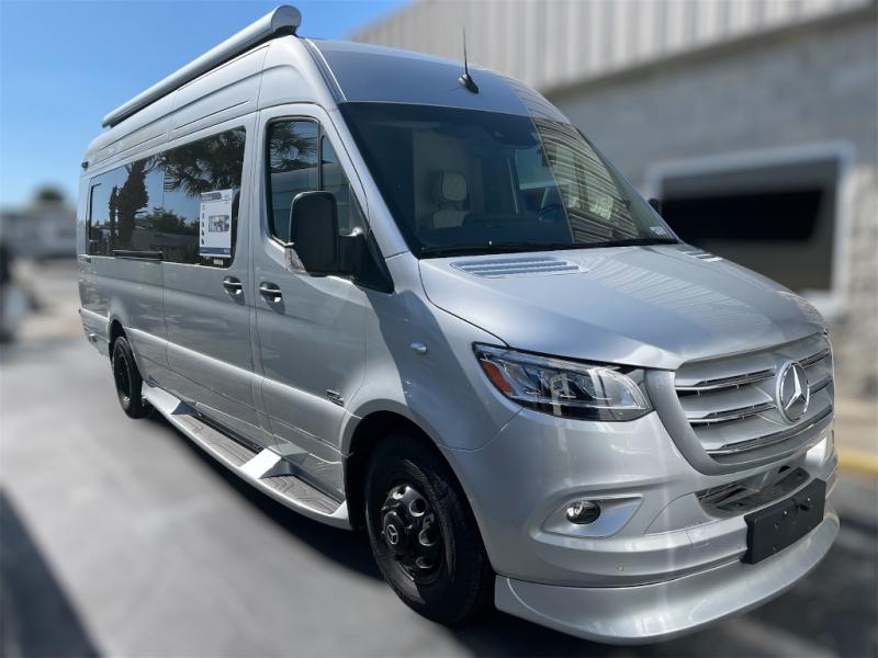 2025 Midwest Automotive Designs 2025 Midwest Automotive Designs Passage - image 1