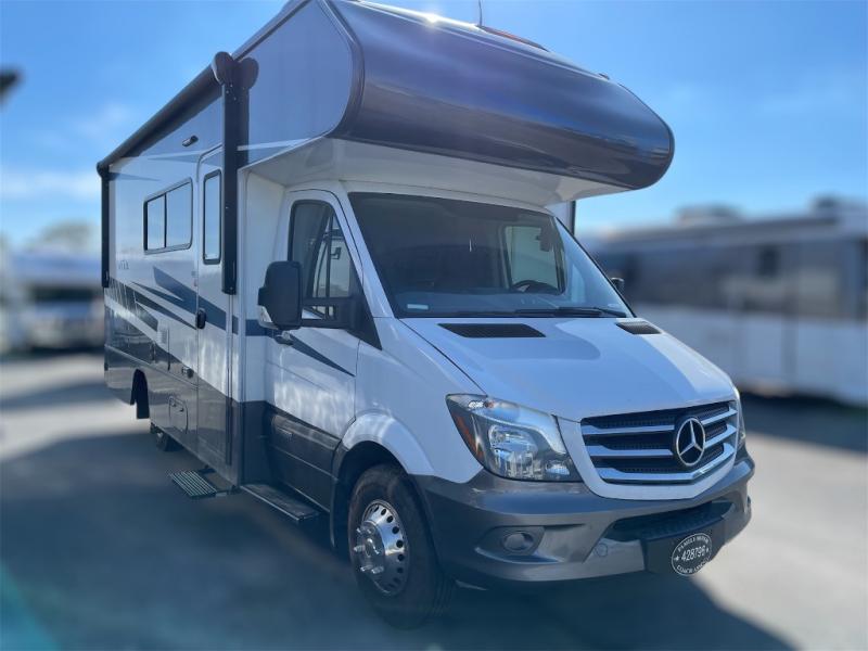 2020 Winnebago 2020 Winnebago Vita - image 1