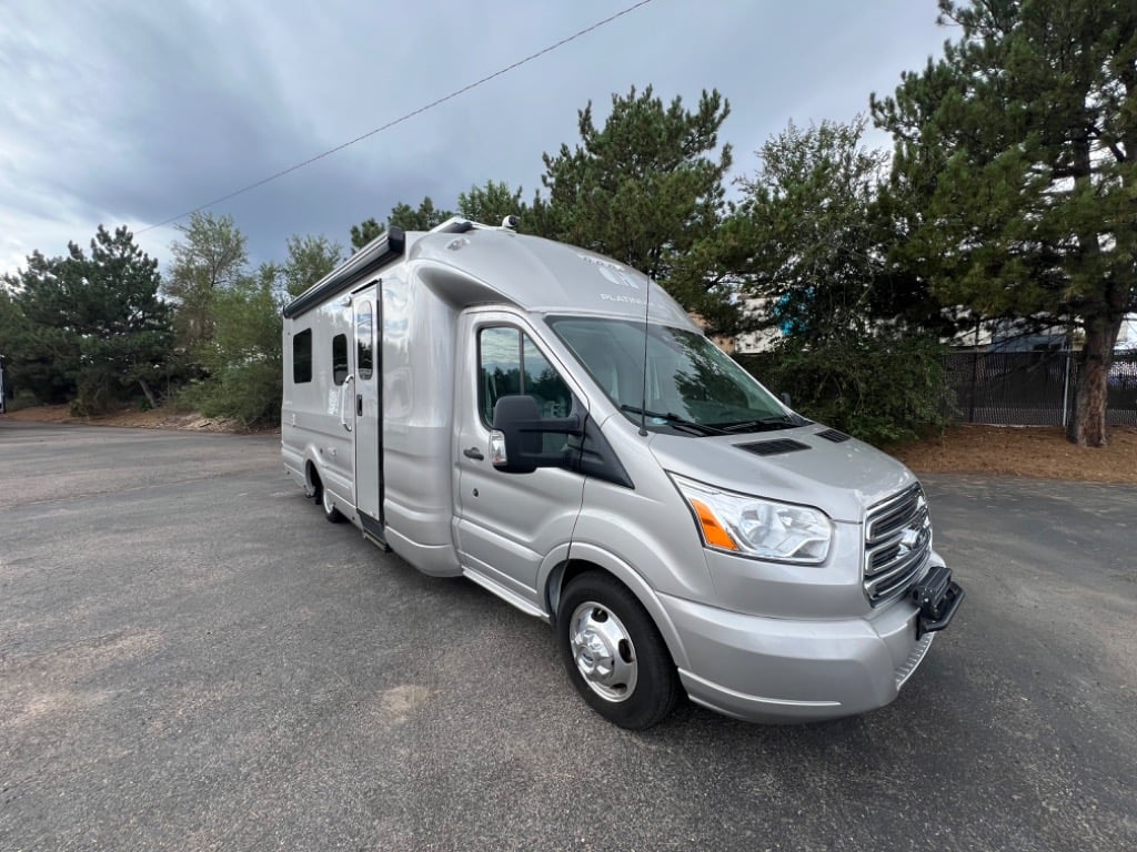 2018 Coach House 2018 Coach House Platinum III - image 1