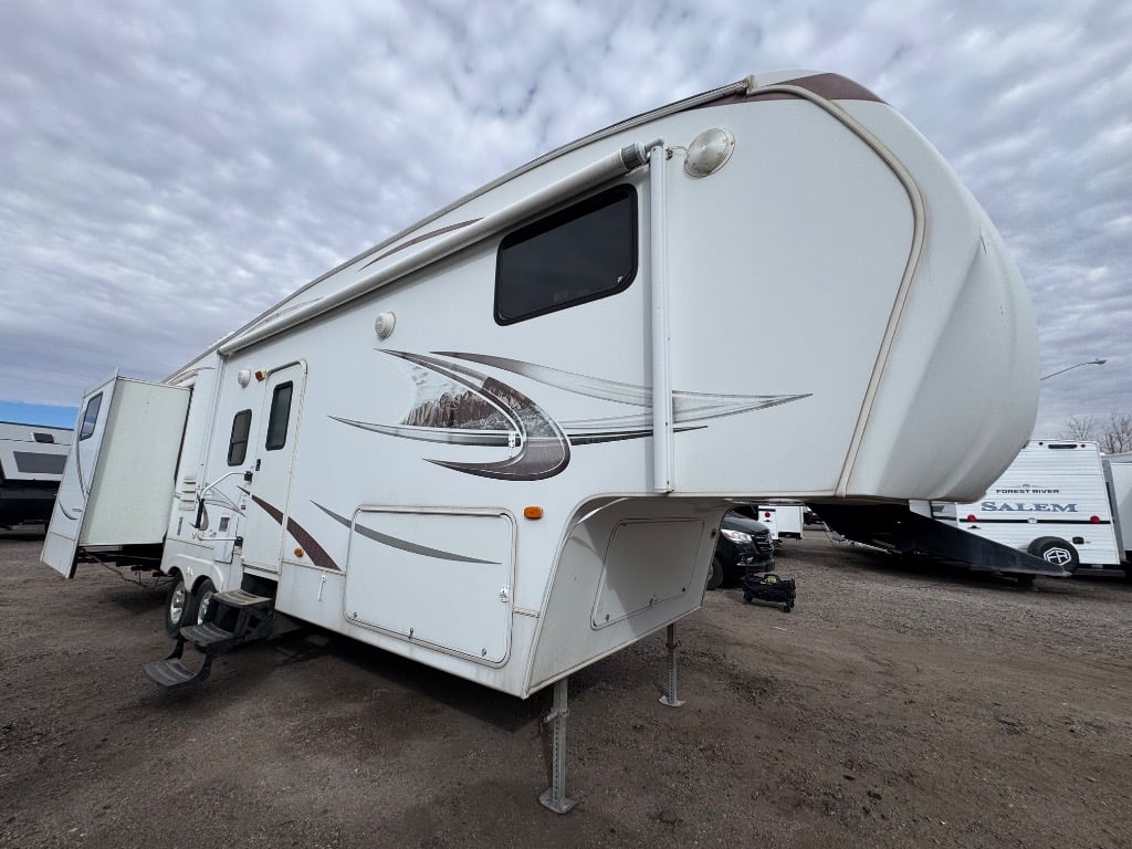 2009 Keystone RV 2009 Keystone RV Laredo - image 1